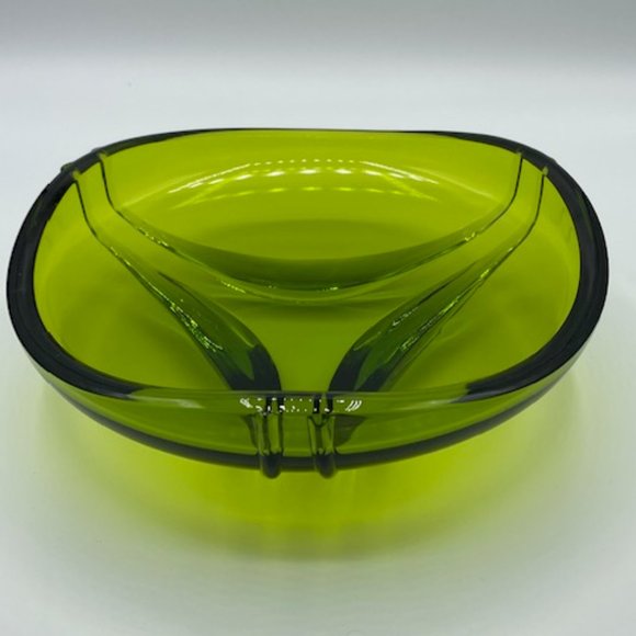 Viking Glass #6826 Epic Drape Ashtray/Bowl Avocado - Picture 2 of 8